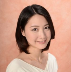 小川彩佳の画像